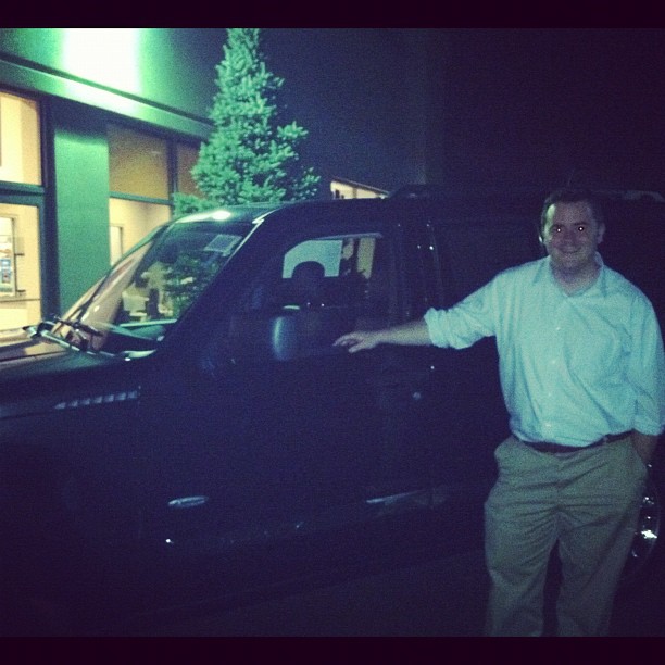 happy one month of marriage, @seanhenri! You get a NEW car!! (I feel a little like Oprah...)