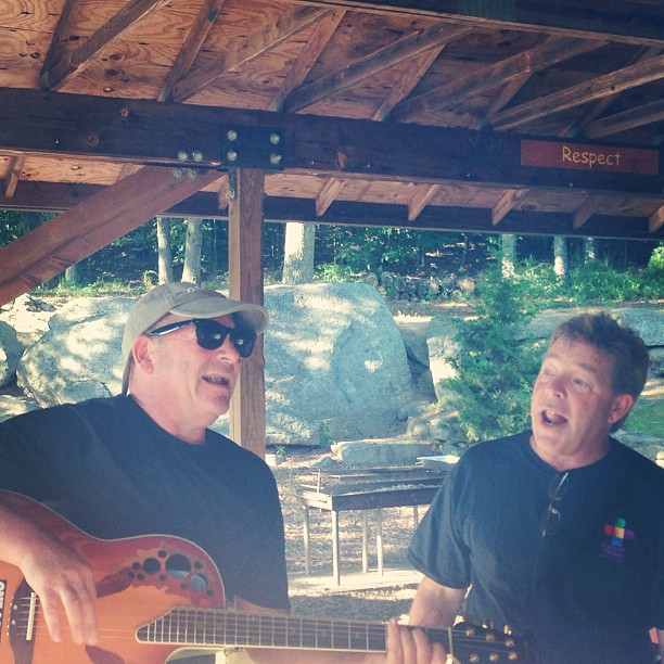 brothers singing away...#butlerhullreunion #familyreunion