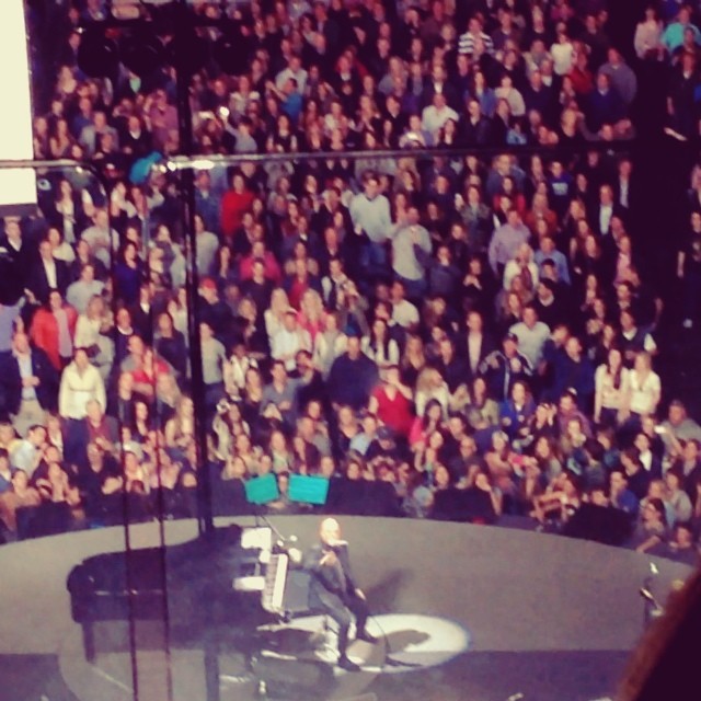 piano man.  #billyjoelMSG