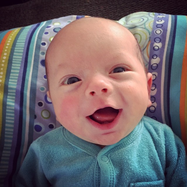 "when you smiling, when you smiling, the whole world smiles with you. yes when you laughing, when you laughing, the sun comes shinin through..."happy seven weeks, munchkin!